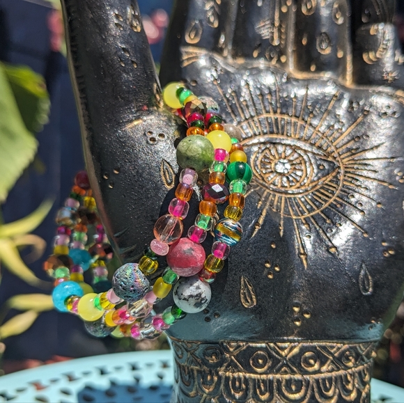 Jasper Lava Stone Energy Bracelet Handmade Cute Coil Memory Wire Crystals Beads - Picture 5 of 8